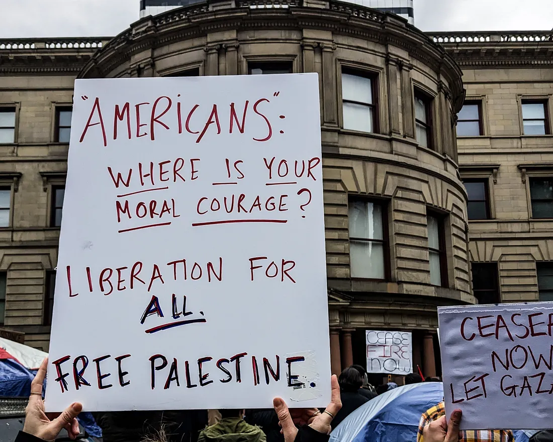 1_GFbZrhA9PatxMkeqU2Y8Fw